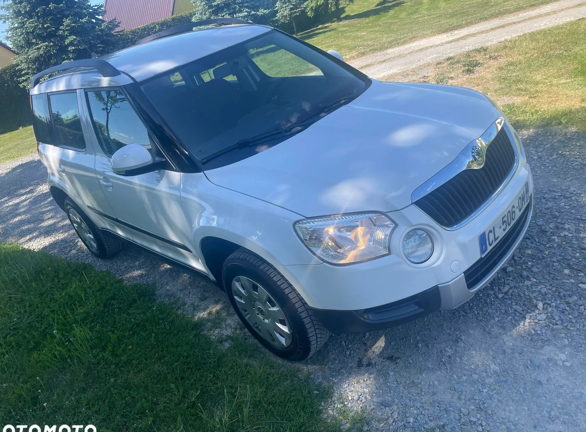 Skoda Yeti cena 29900 przebieg: 206000, rok produkcji 2012 z Zbąszyń małe 106